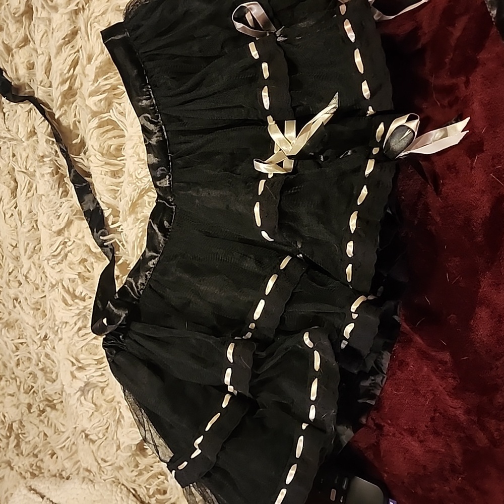 Mini skirt that ties